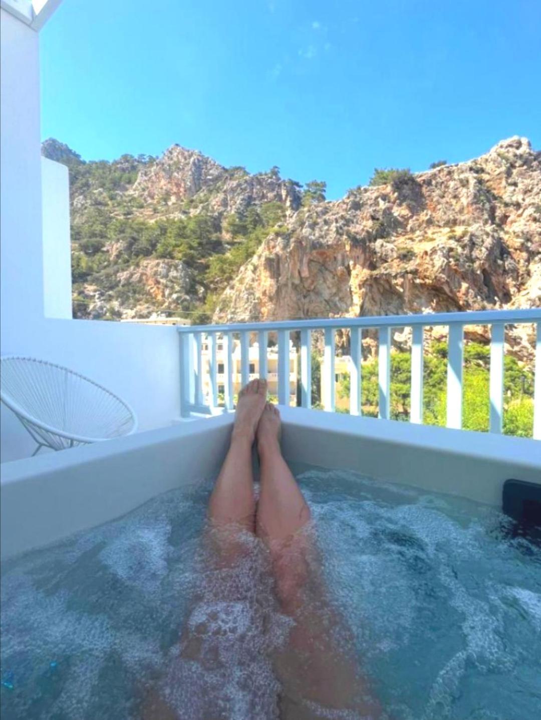 Enilion Luxury Suites Kyra Panagia Dış mekan fotoğraf
