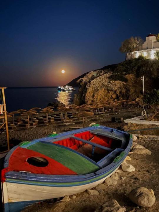 Enilion Luxury Suites Kyra Panagia Dış mekan fotoğraf