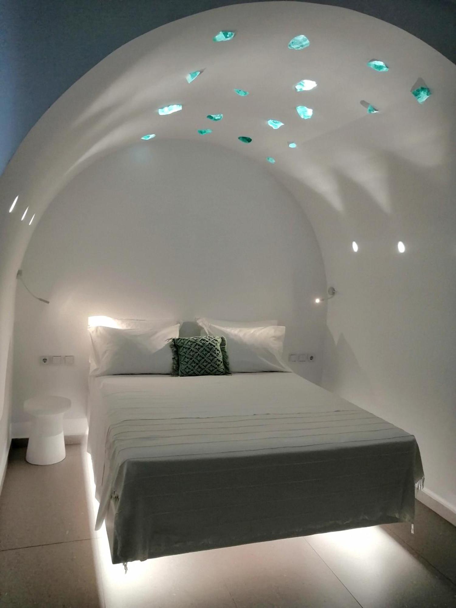 Enilion Luxury Suites Kyra Panagia Dış mekan fotoğraf